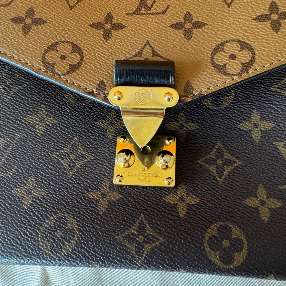 Louis Vuitton LV Pochette Métis - Picture 4 of 16